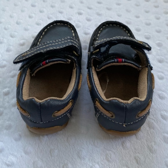 Toddler Shoes (size 6) - Picture 2 of 5